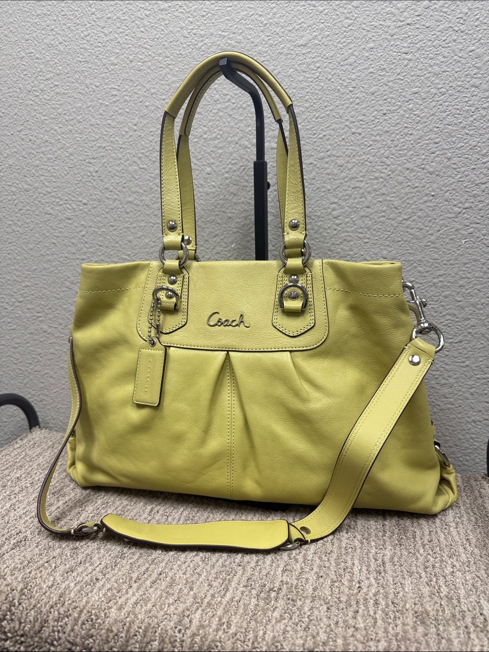 Coach Vintage Y2K Penelope Yellow Leather Tote with Detachable Strap